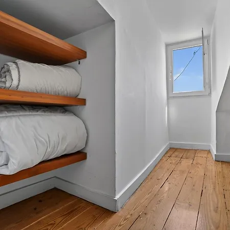 The Blue House - Camoes Cool Loft Апартаменты Лиссабон
