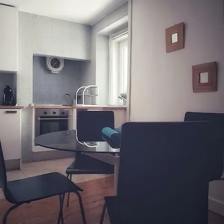 The Blue House - Camoes Cool Loft ליסבון